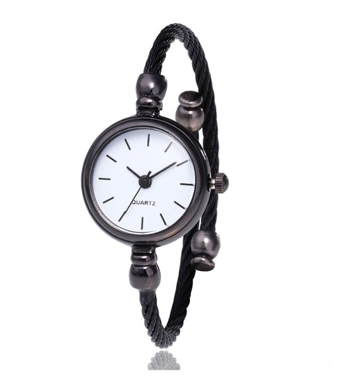 Women's Watches Bracelet Style Opening Simple Retro Art Fashion Watches Women's Fashion Quartz Watch Relogio Feminino