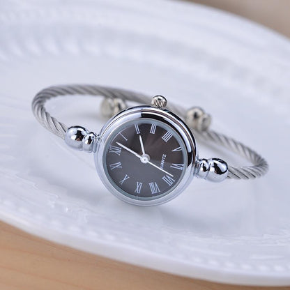 Women Elegant Small Bracelet Wristwatches