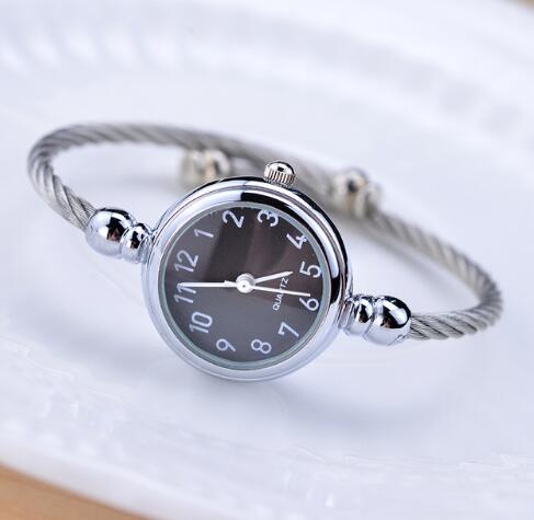 Women Elegant Small Bracelet Wristwatches